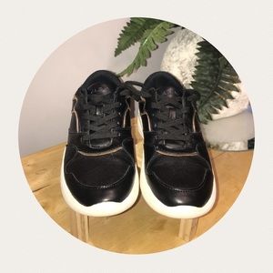ALDO
Agrarevia Low Top Sneaker - Black Womens Size 7